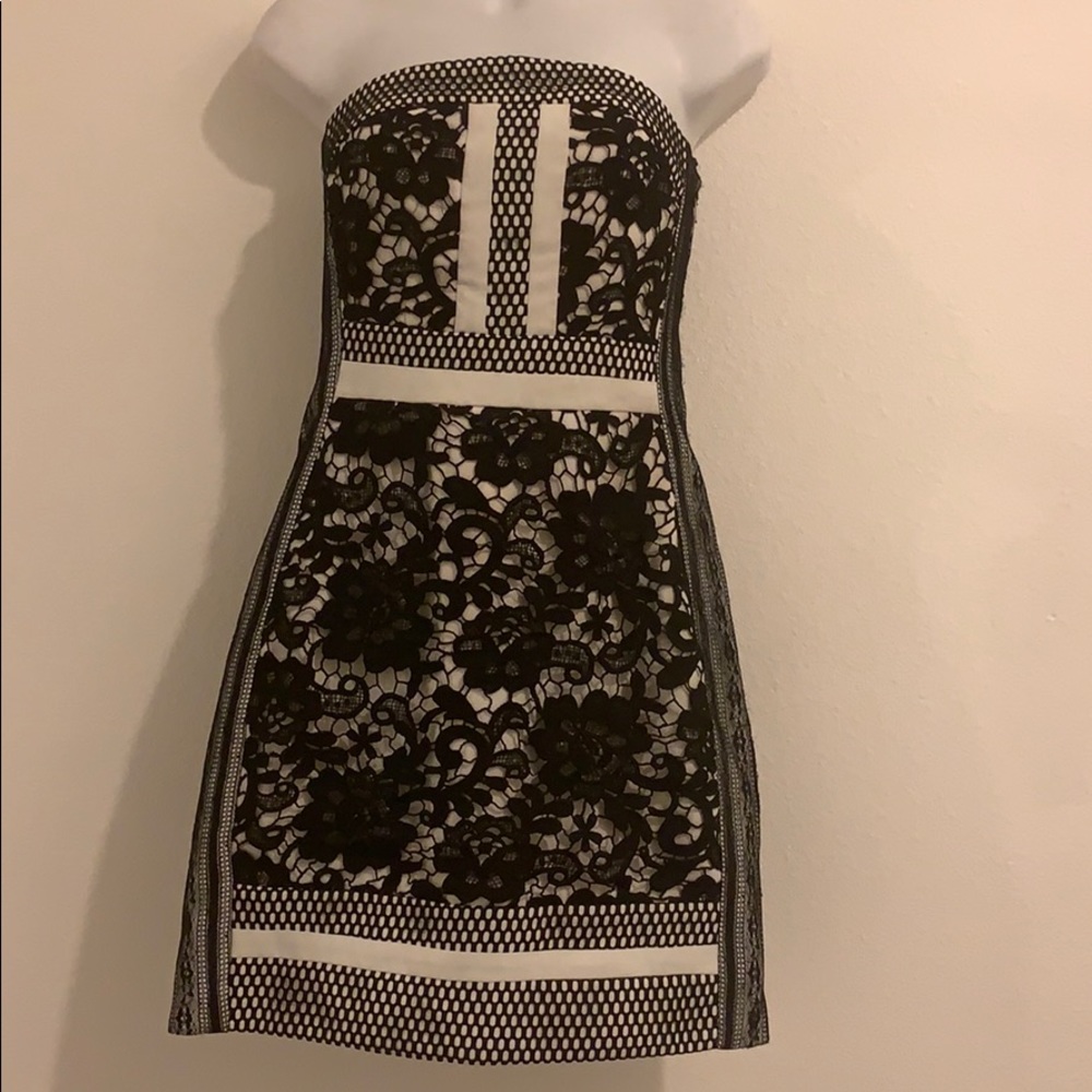 L’atiste Black and white dress